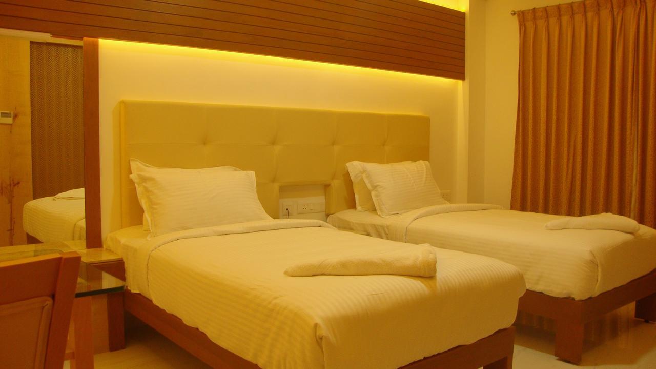 Hotel Mahi'S Gateway Kojambuttúr Kültér fotó