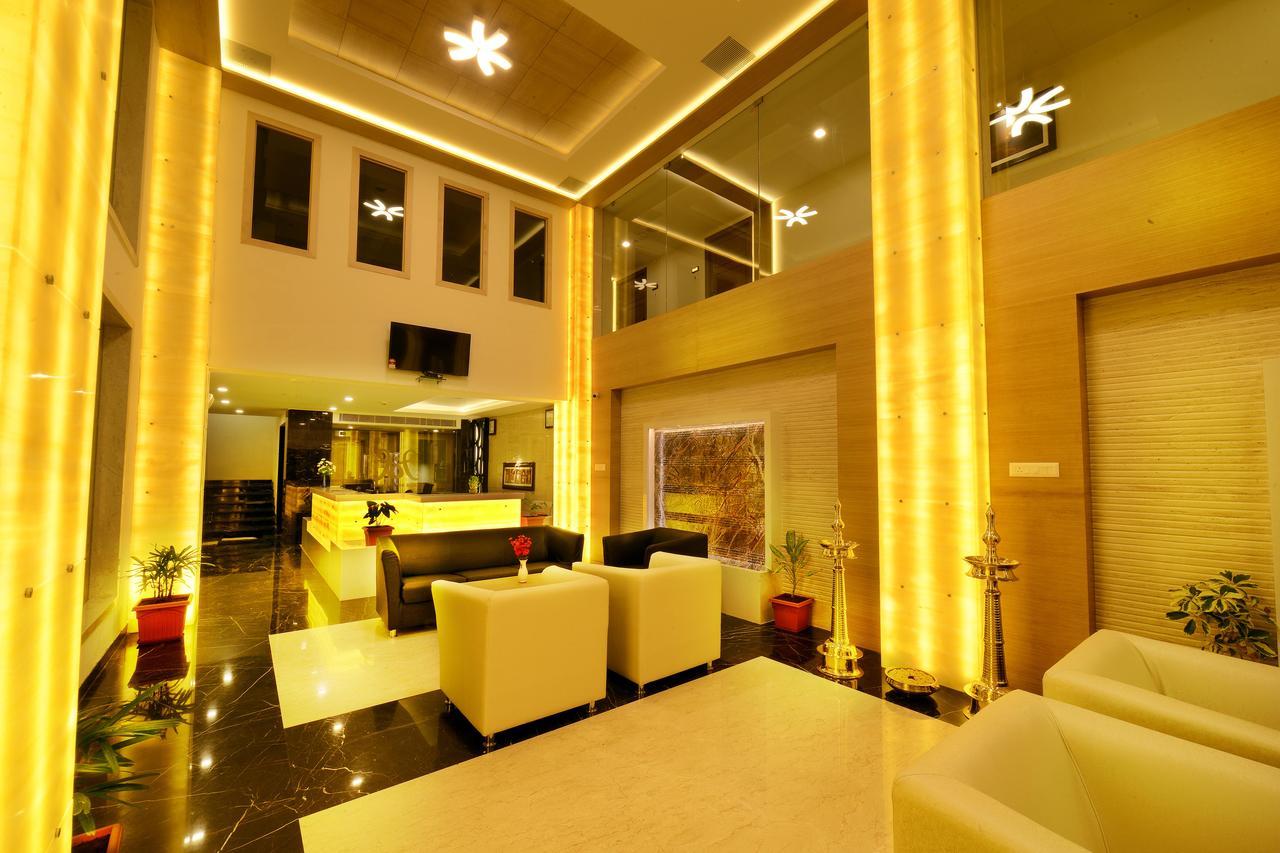Hotel Mahi'S Gateway Kojambuttúr Kültér fotó