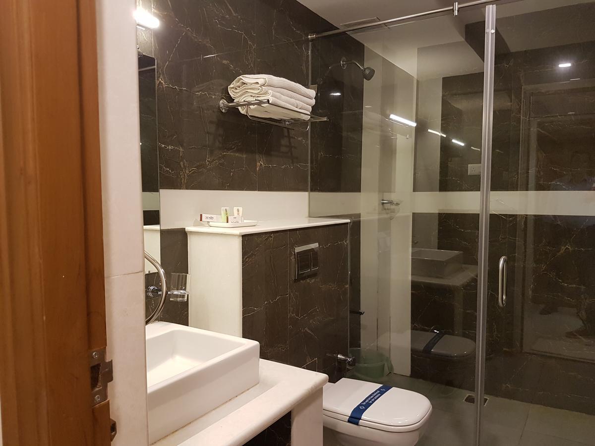 Hotel Mahi'S Gateway Kojambuttúr Kültér fotó