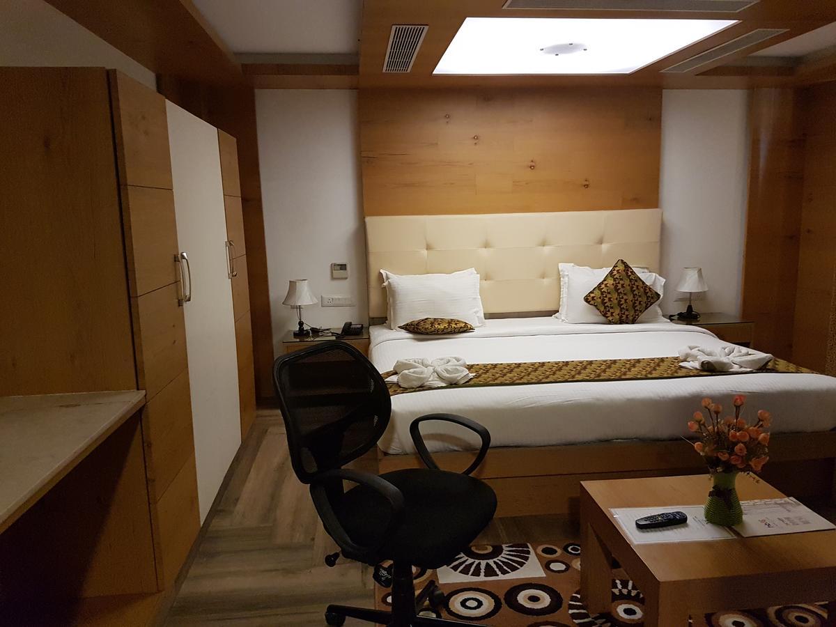 Hotel Mahi'S Gateway Kojambuttúr Kültér fotó